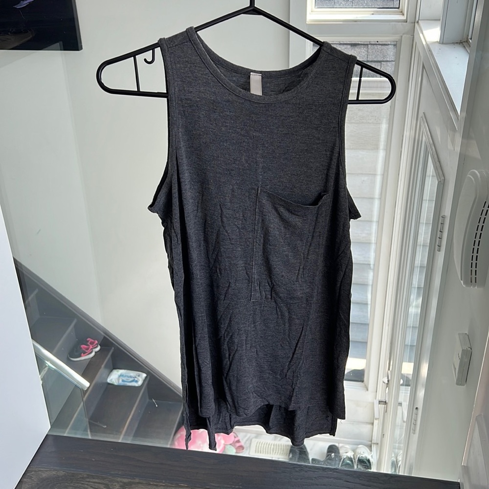 Jolie tank top with front pocket, size S